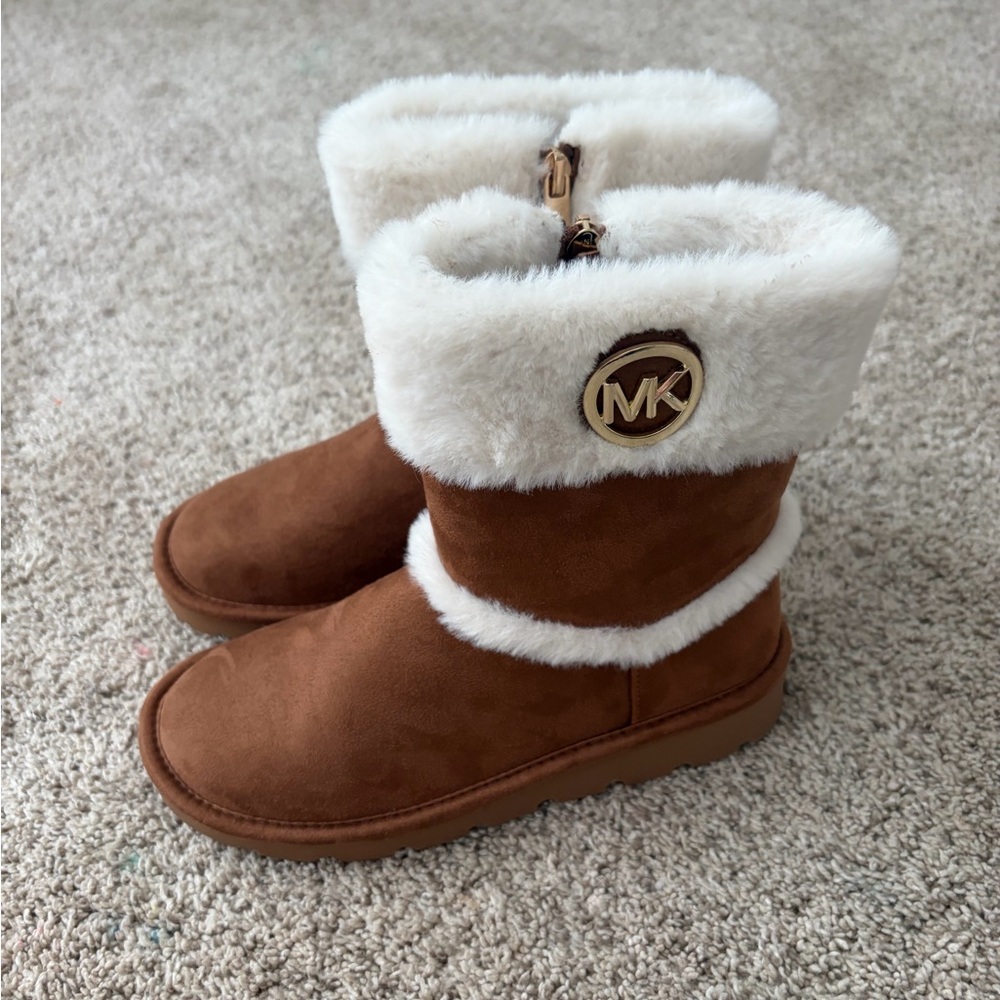 Michael Kors girls boots size 2